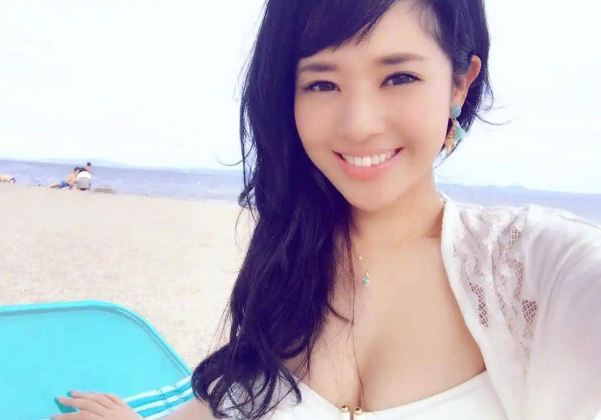 布罗雷vs韦康比流浪者
_44岁苍井空惊艳亮相香港娱乐场所开幕式布罗雷vs韦康比流浪者
,超深V礼服尽显魅力